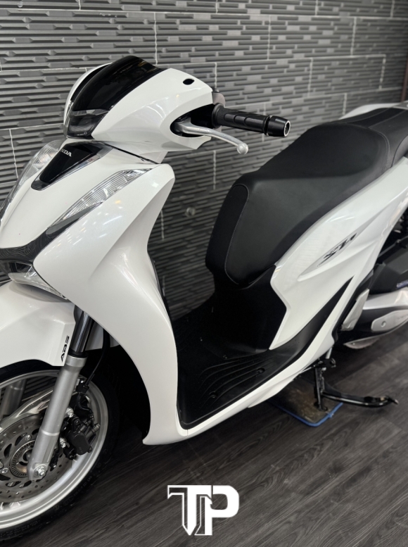 Honda SH125 abs date 2022 Trắng Bs Sài Gòn..