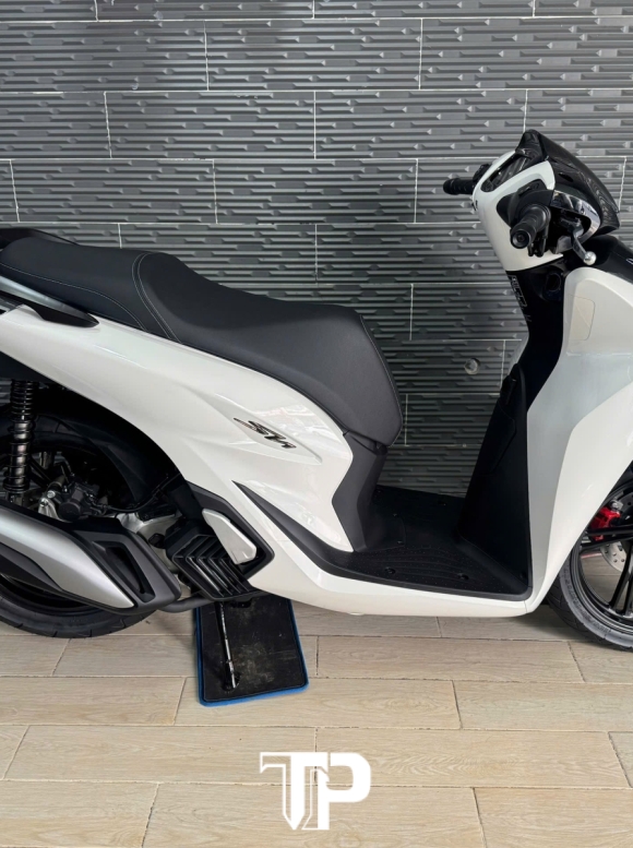 Honda SH125 ABS Mẫu mới 2026 Trắng Sporty