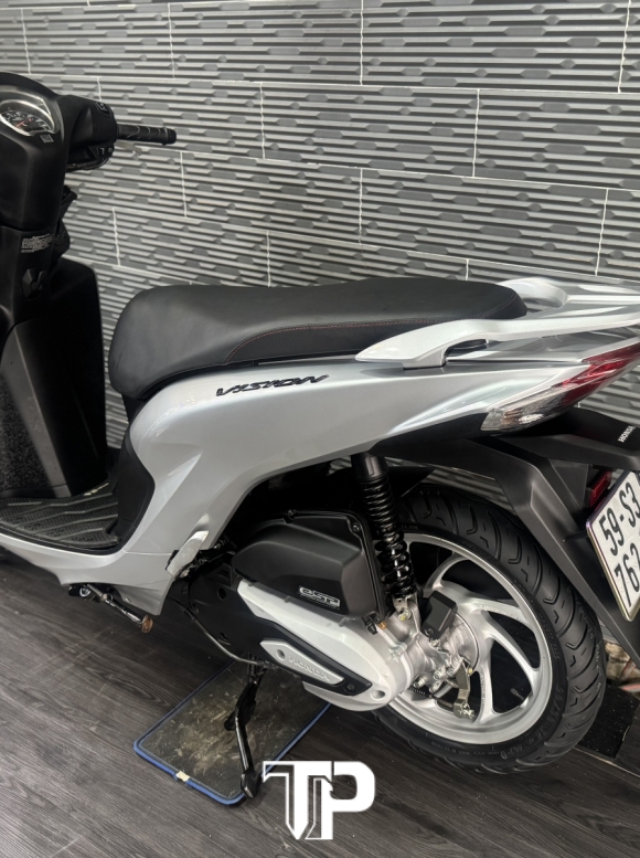 Honda Vision 2024  Xám Đen Lamboghini 